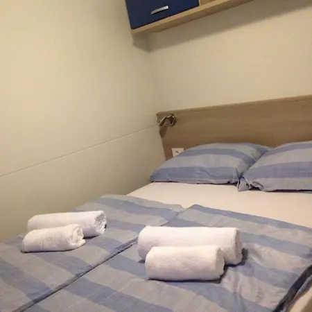 Üdülőpark Mobile Homes Soline Seaside Biograd na Moru